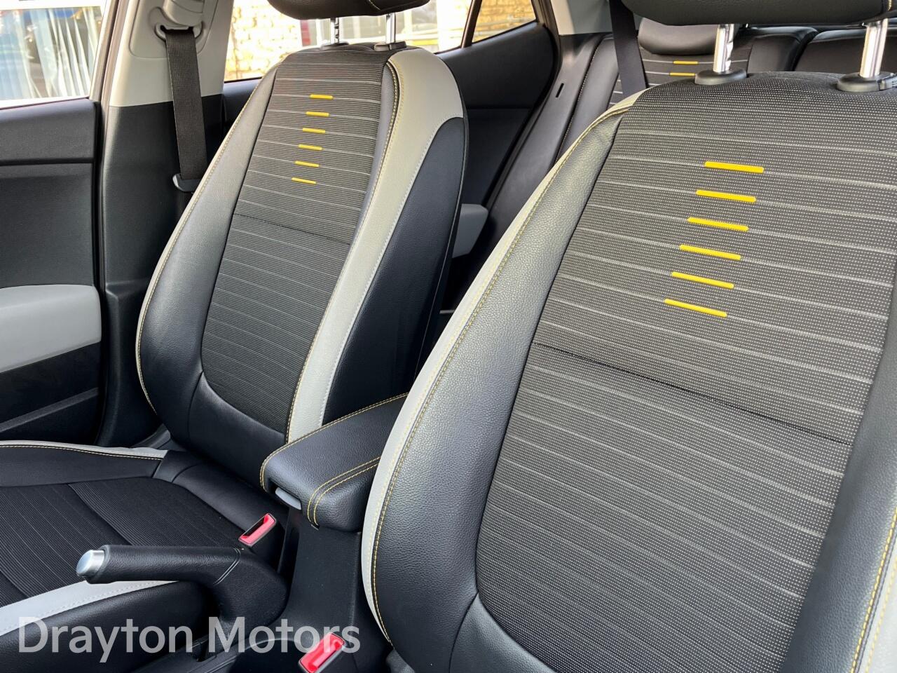 Used Kia Stonic 2023 for sale - 77647136: Photo 33