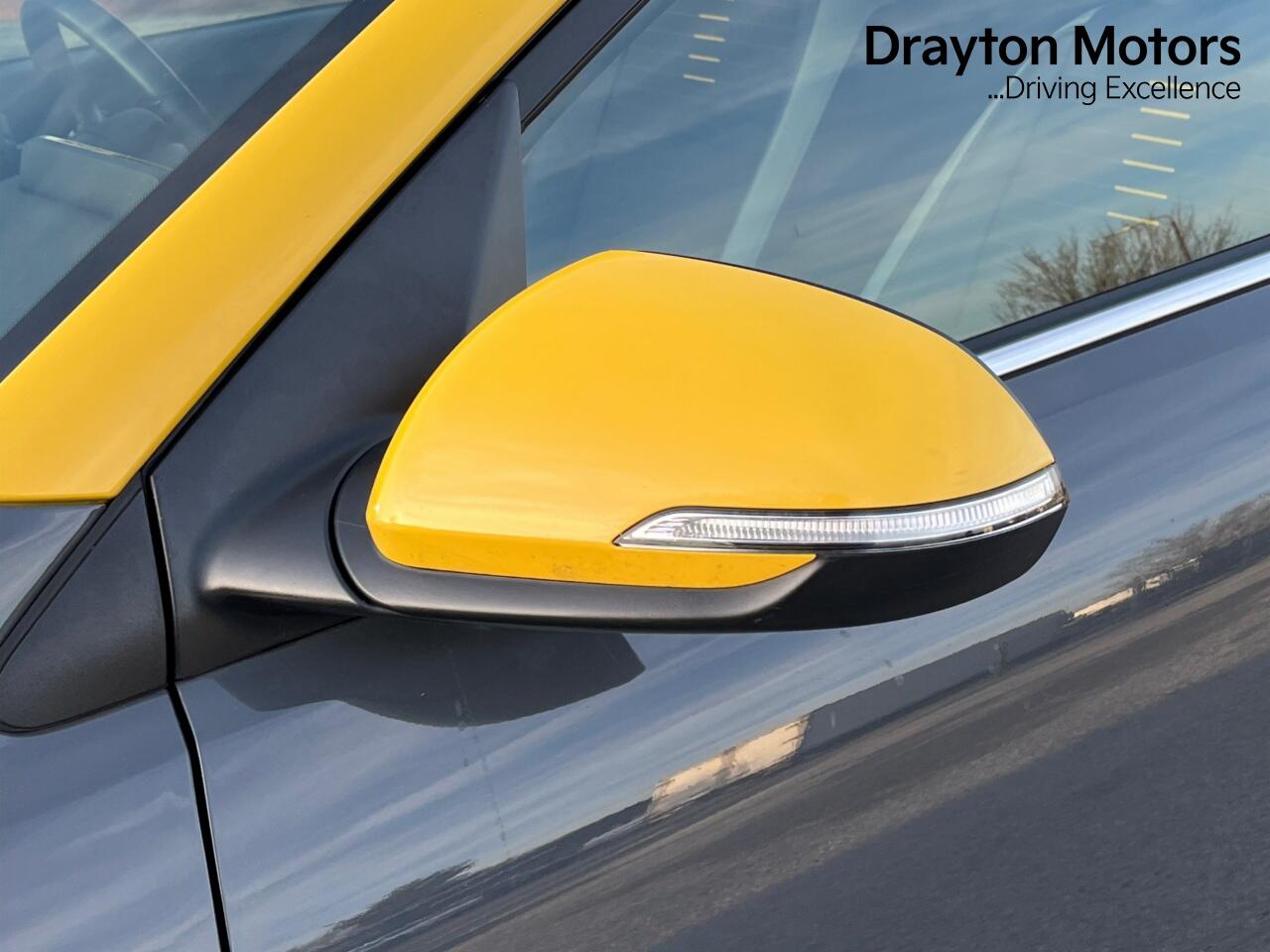 Used Kia Stonic 2023 for sale - 77647136: Photo 45