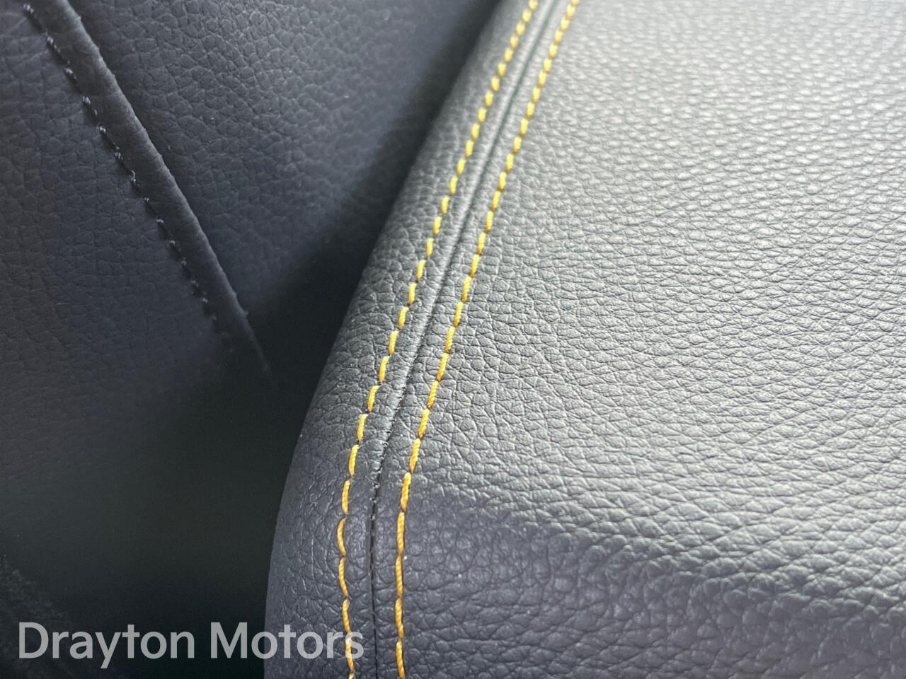 Used Kia Stonic 2023 for sale - 77647136: Photo 52