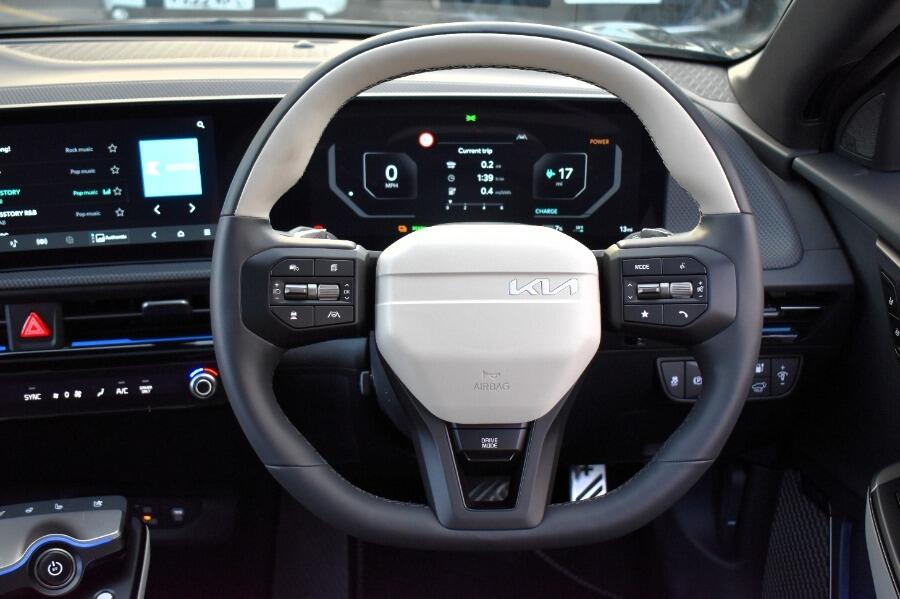 Used Kia EV6 2025 for sale - 76620149: Photo 11