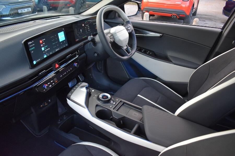 Used Kia EV6 2025 for sale - 76620149: Photo 2