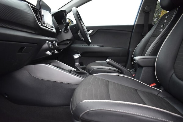 Used Kia Stonic 2024 for sale - 76179848: Photo 21