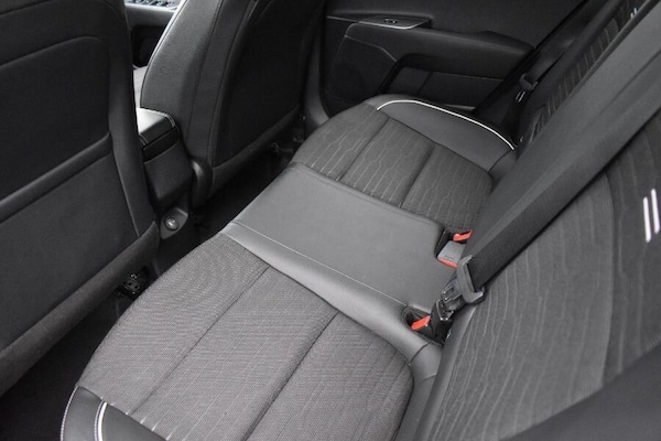 Used Kia Stonic 2024 for sale - 76179848: Photo 25