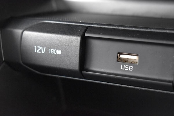 Used Kia Stonic 2024 for sale - 76179848: Photo 27