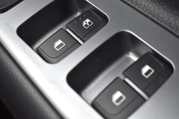 Used Kia Stonic 2024 for sale - 76179848: Photo 35