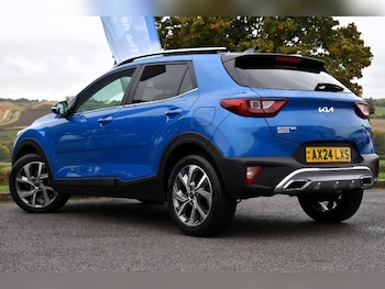 Used Kia Stonic 2024 for sale - 76179848: Photo 4