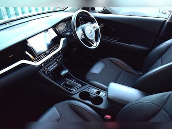 Used Kia Niro 2020 for sale - 76084856: Photo 3