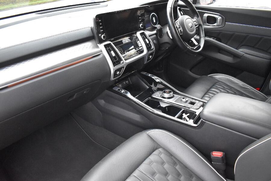 Used Kia Sorento 2021 for sale - 76360870: Photo 2