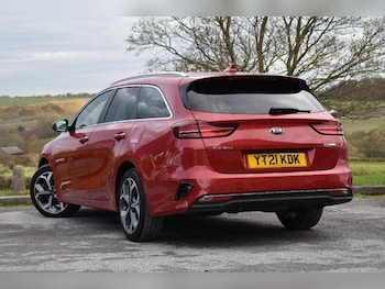 Used Kia Ceed 2021 for sale - 76360588: Photo