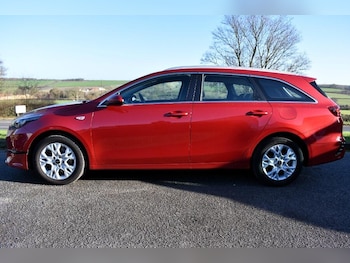 Used Kia Ceed 2024 for sale - 76913823: Photo