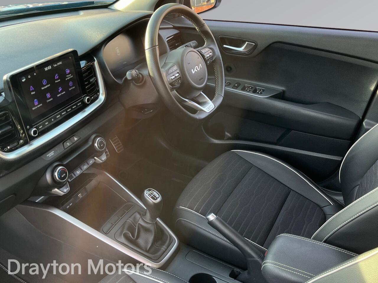 Used Kia Stonic 2024 for sale - 77637823: Photo 15