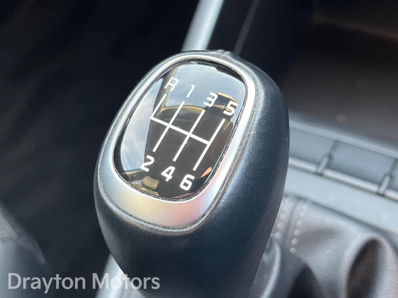 Used Kia Stonic 2024 for sale - 77637823: Photo 26