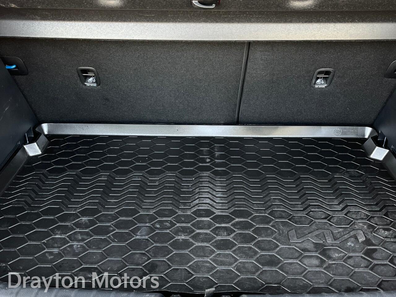 Used Kia Stonic 2024 for sale - 77637823: Photo 44