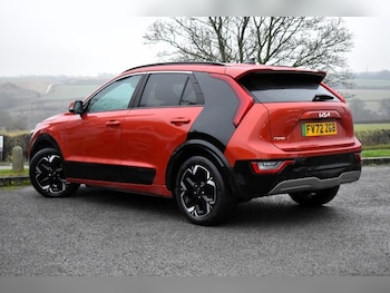 Used Kia Niro 2023 for sale - 77321104: Photo