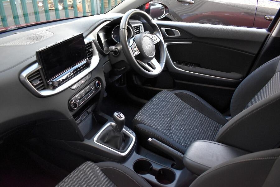 Used Kia Ceed 2025 for sale - 77119881: Photo 2