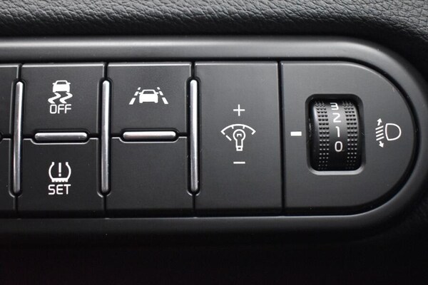 Used Kia XCeed 2020 for sale - 76227829: Photo 30