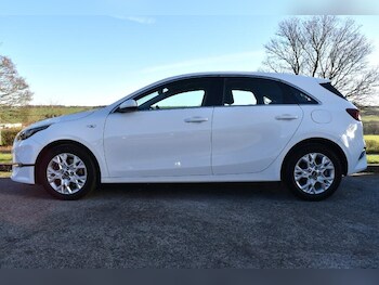 Used Kia Ceed 2022 for sale - 76573005: Photo