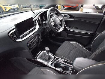 Used Kia XCeed 2023 for sale - 76388661: Photo