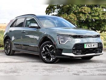 2025 (25) - 150kW 4 65kWh 5dr Auto