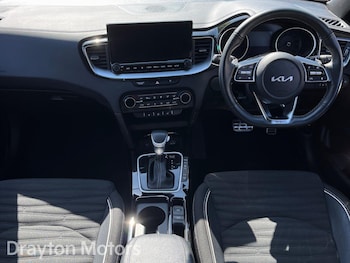 Used Kia Ceed 2025 for sale - 78319017: Photo