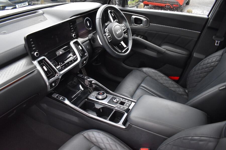 Used Kia Sorento 2023 for sale - 76644885: Photo 2