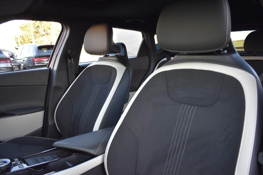 Used Kia EV6 2023 for sale - 77359152: Photo 25