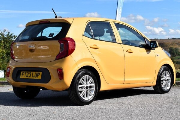 Used Kia Picanto 2023 for sale - 76109864: Photo 17