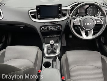 Used Kia Ceed 2024 for sale - 77320716: Photo