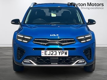 Used Kia Stonic 2023 for sale - 79452450: Photo
