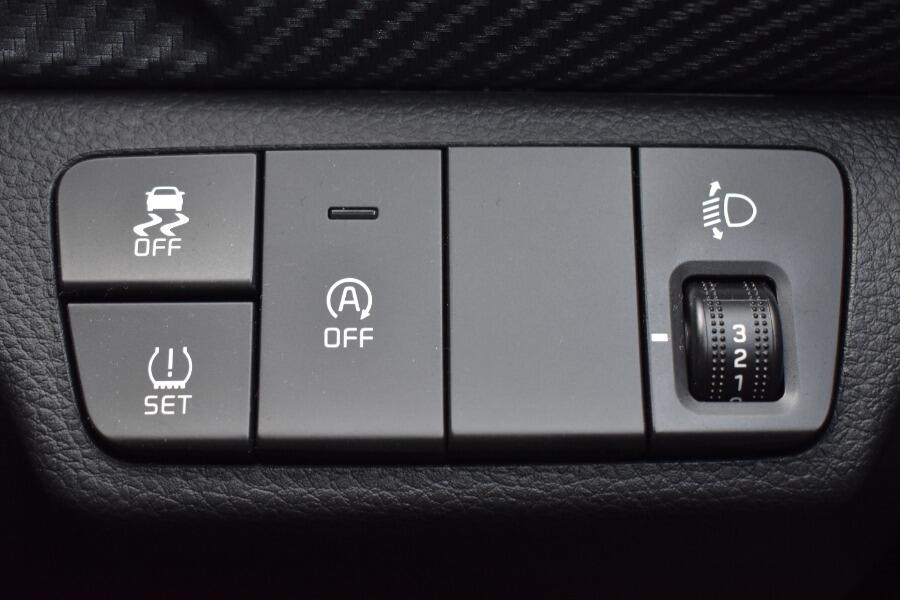 Used Kia Stonic 2025 for sale - 76689725: Photo 34