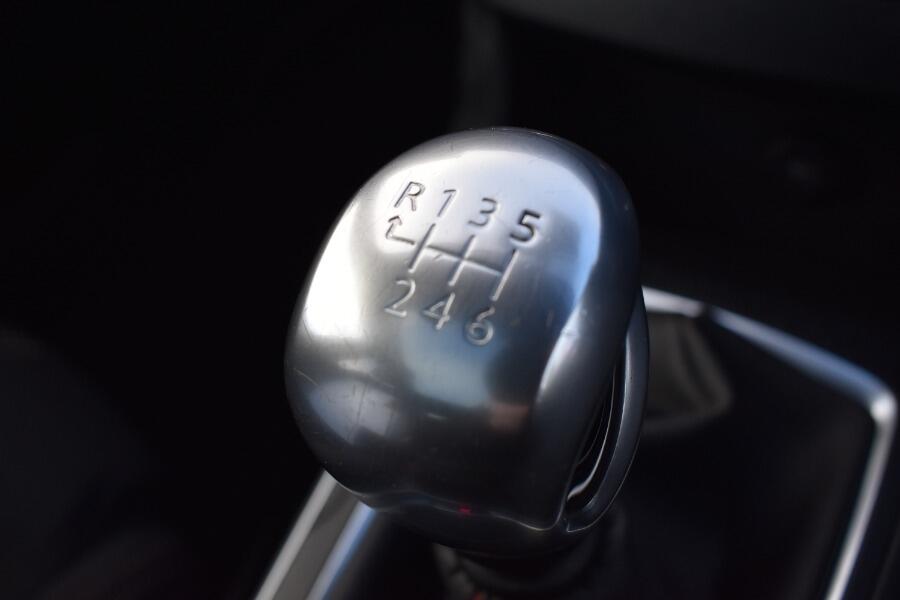 Used Peugeot 308 2019 for sale - 77074498: Photo 28