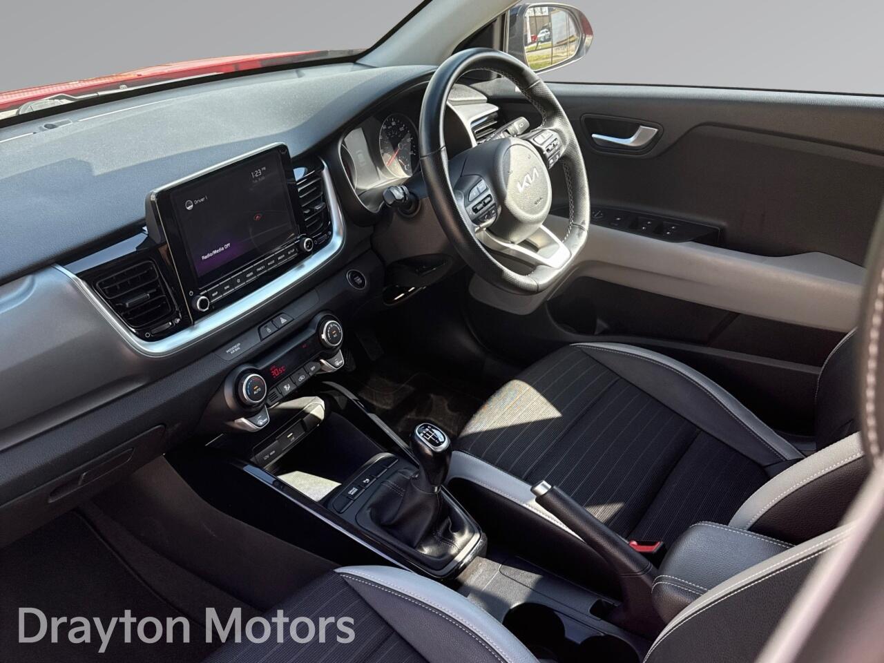 Used Kia Stonic for sale - 78086751: Photo 12