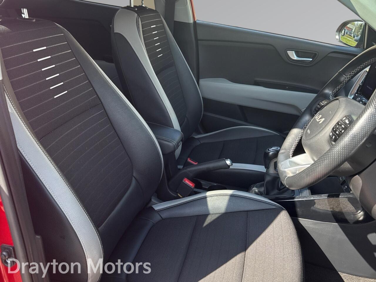 Used Kia Stonic for sale - 78086751: Photo 15