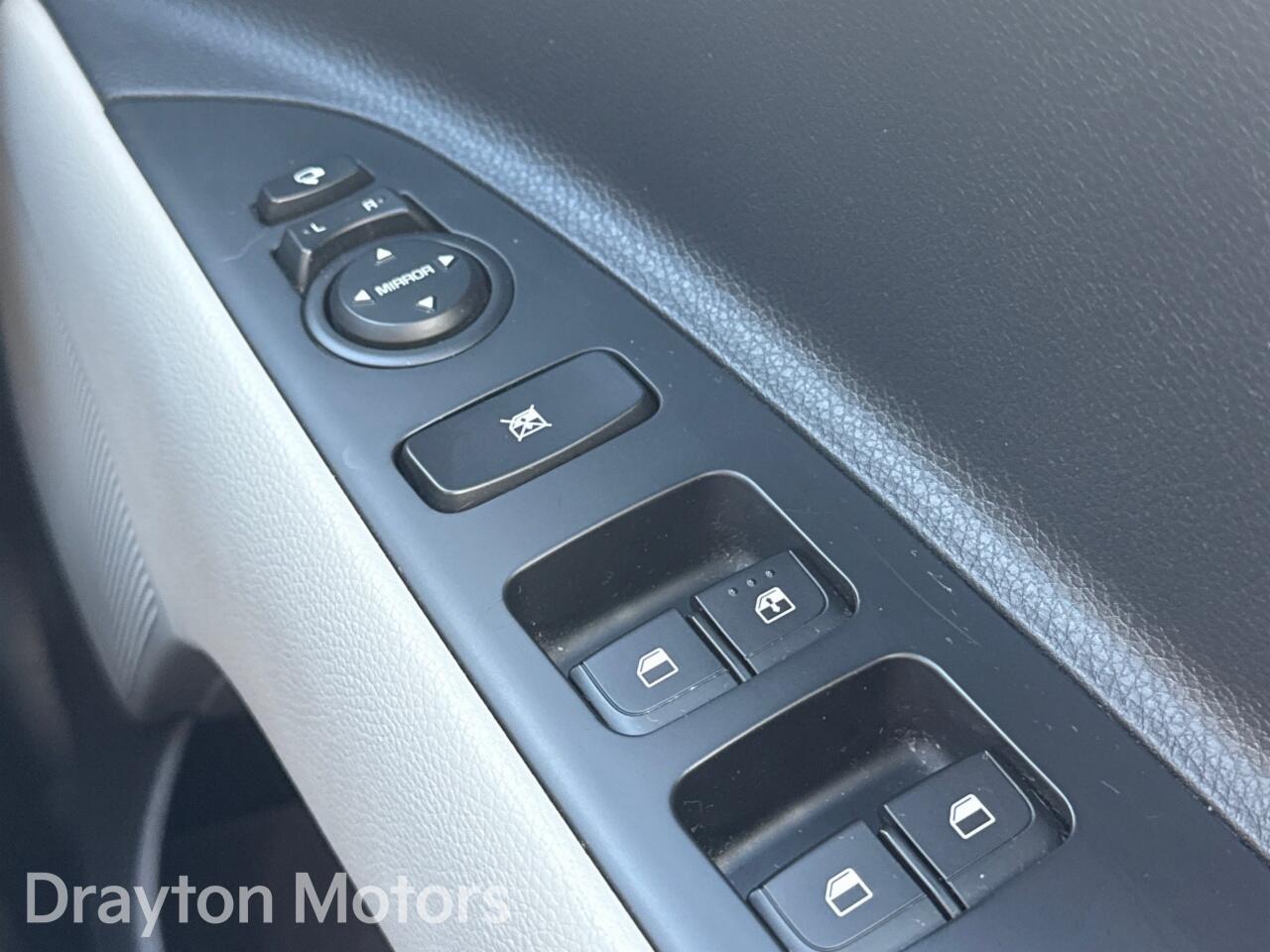 Used Kia Stonic for sale - 78086751: Photo 30