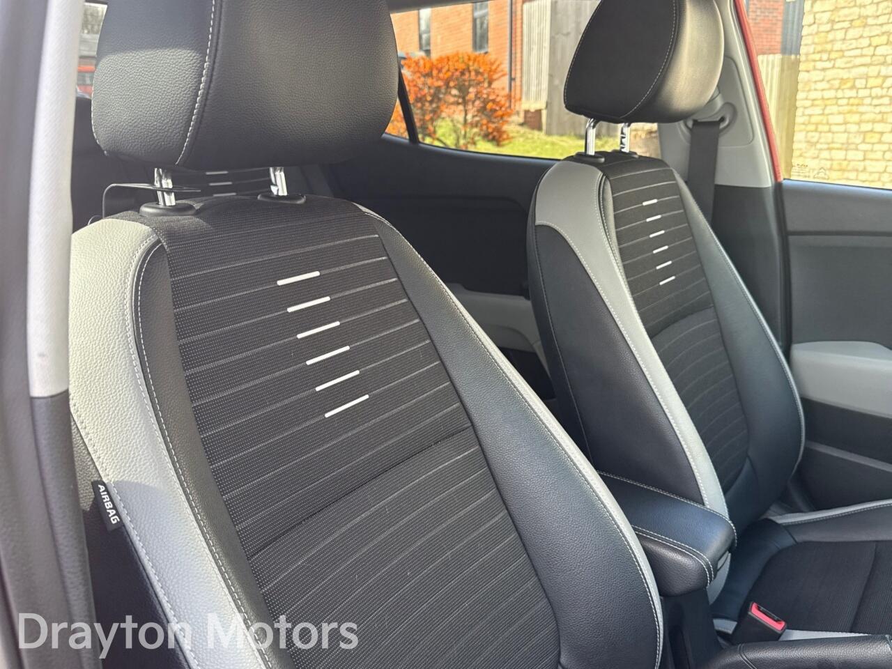 Used Kia Stonic for sale - 78086751: Photo 33