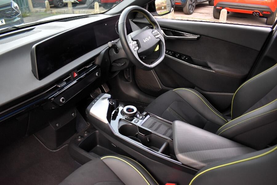 Used Kia EV6 2023 for sale - 77320653: Photo 2