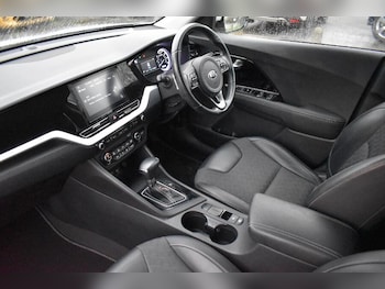 Used Kia Niro 2020 for sale - 77321140: Photo