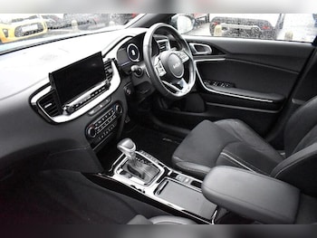 Used Kia XCeed 2024 for sale - 77229859: Photo