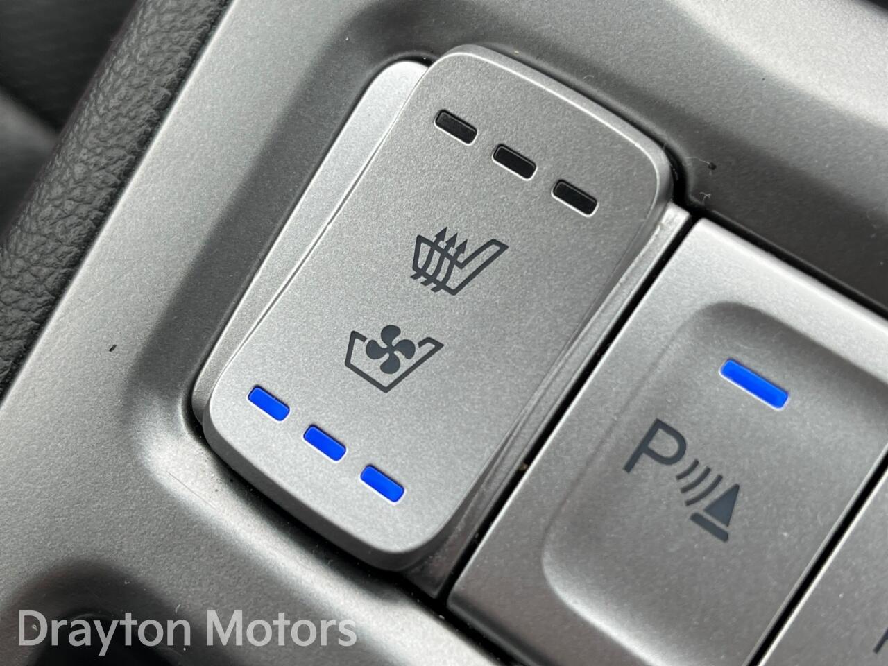 Used Hyundai KONA 2020 for sale - 77612336: Photo 36