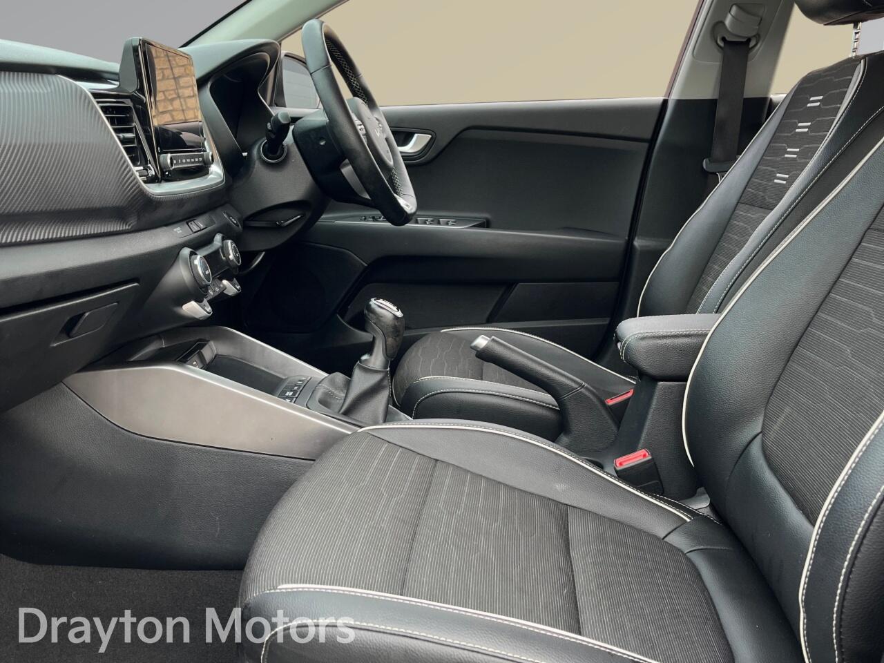 Used Kia Stonic 2023 for sale - 78157394: Photo 11