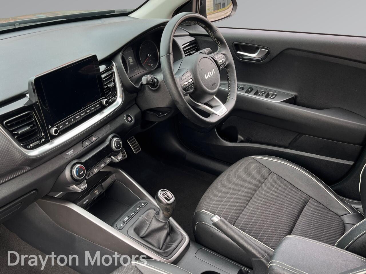 Used Kia Stonic 2023 for sale - 78157394: Photo 14