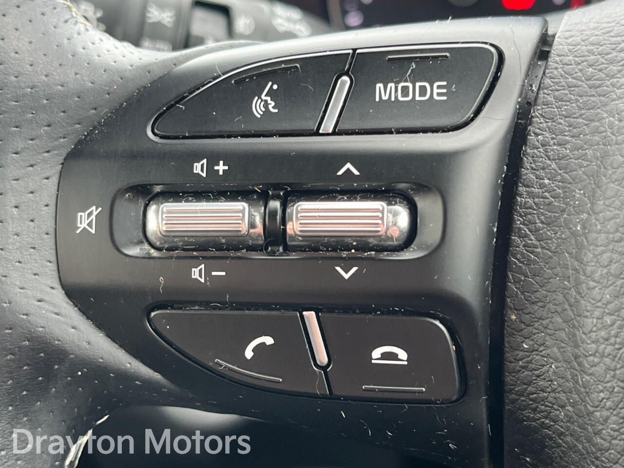 Used Kia Stonic 2023 for sale - 78157394: Photo 17