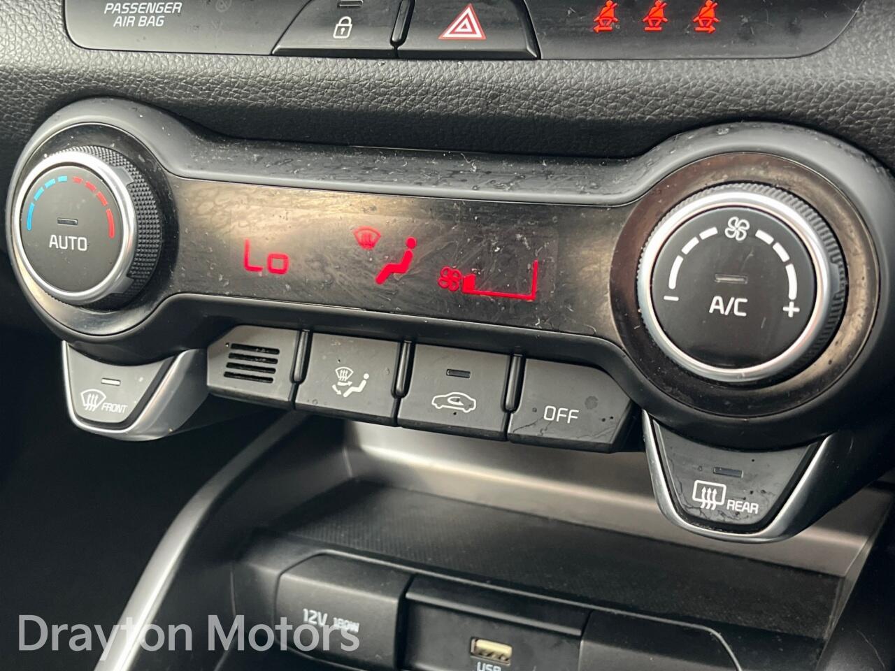 Used Kia Stonic 2023 for sale - 78157394: Photo 23