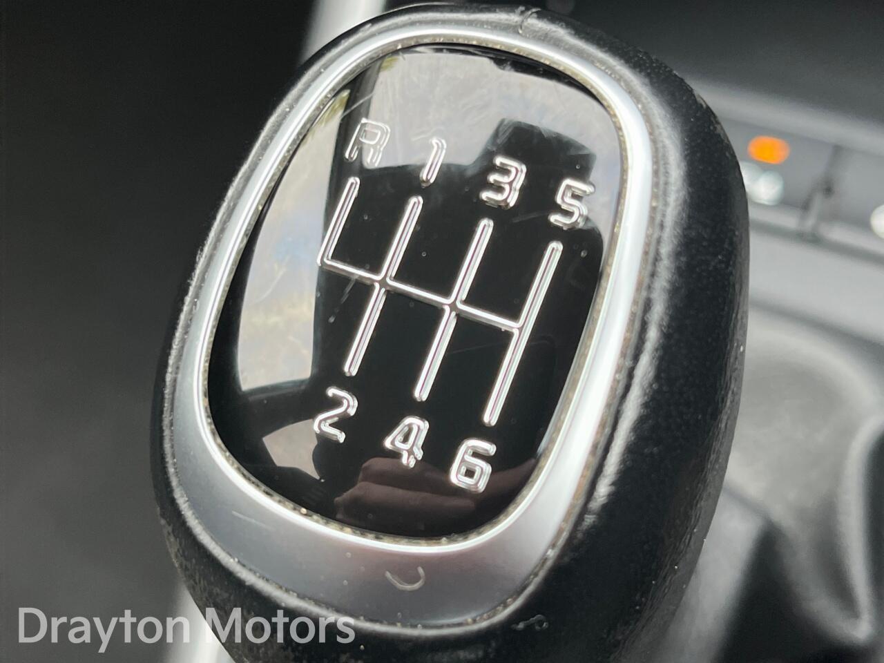 Used Kia Stonic 2023 for sale - 78157394: Photo 26