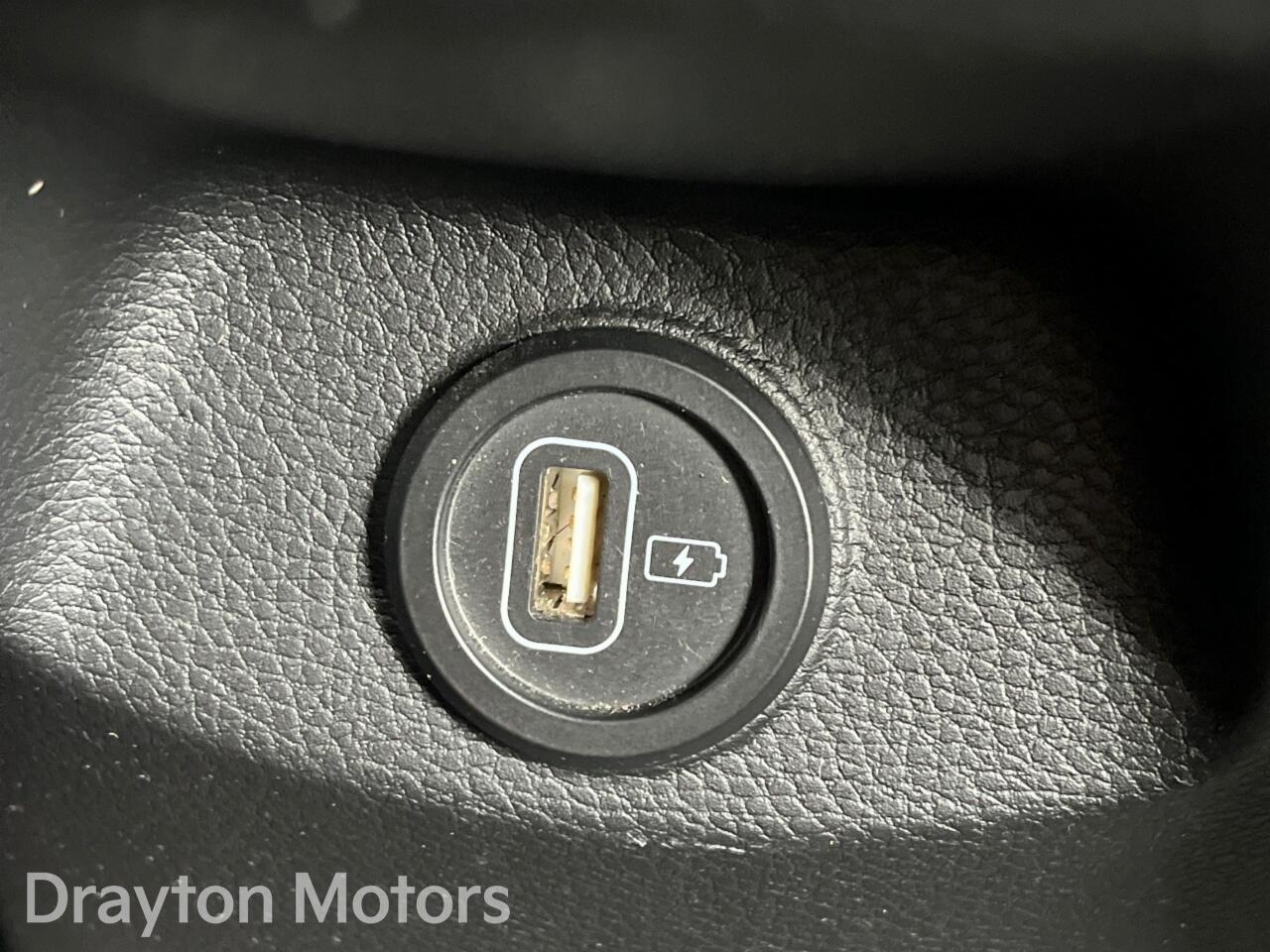 Used Kia Stonic 2023 for sale - 78157394: Photo 34