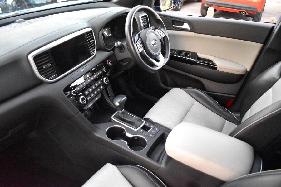 Used Kia Sportage 2021 for sale - 76573009: Photo 2