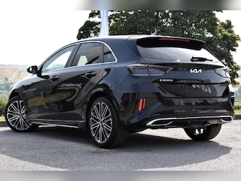 Used Kia Ceed 2025 for sale - 75623826: Photo