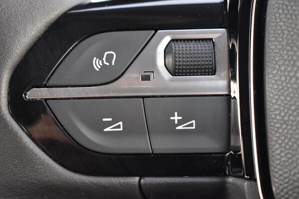 Used Peugeot 208 for sale - 76152194: Photo 29