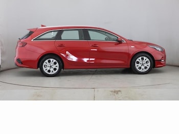 Used Kia Ceed 2025 for sale - 79145854: Photo