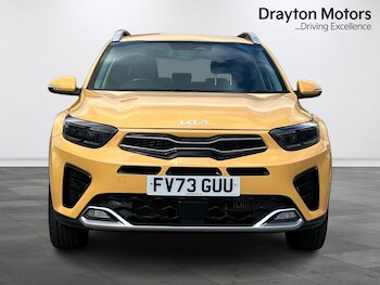 Used Kia Stonic 2023 for sale - 78260804: Photo